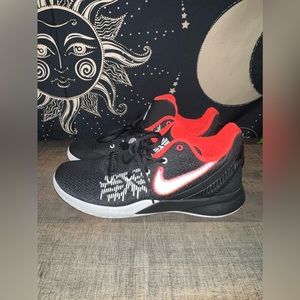 Nike Kyrie Flytrap / Black White Bright Crimson